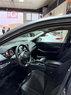 نيسان ألتيما